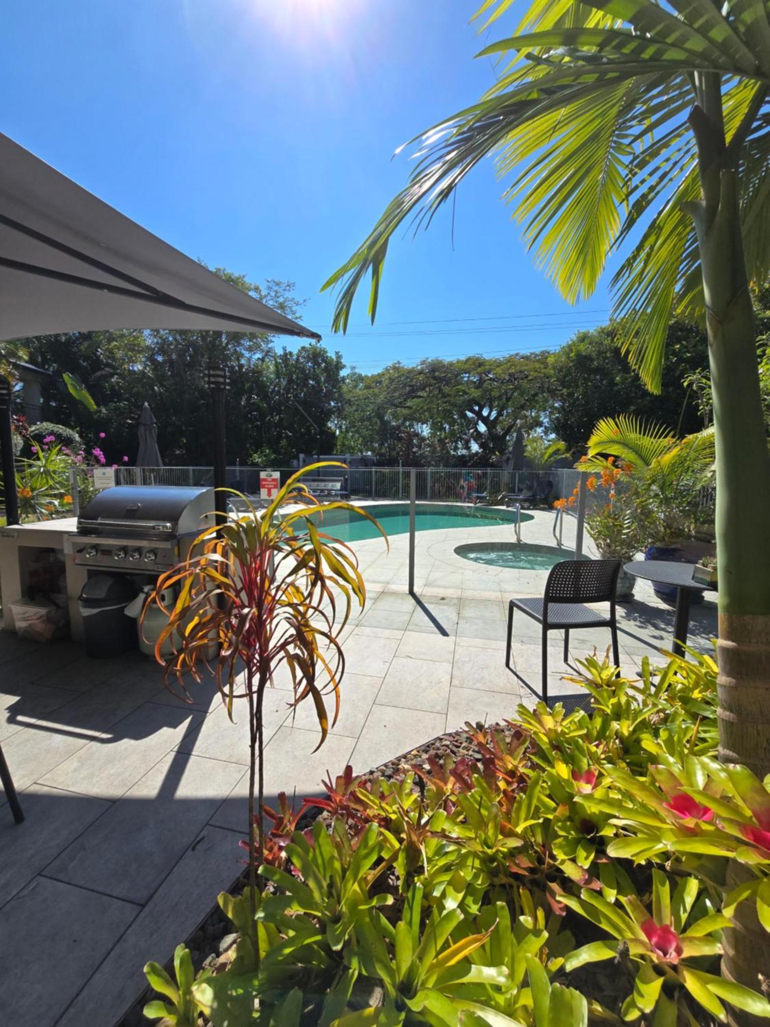 Noosa River Retreat Holiday Apartments Noosaville Exteriör bild